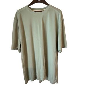 Tommy Bahama men’s sage green shortsleeved shirt. XL